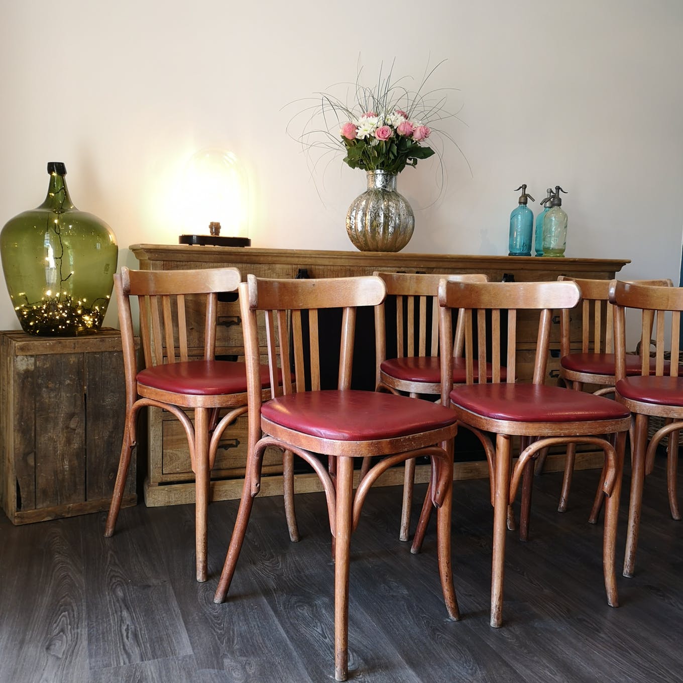 Set of 6 bistro chairs