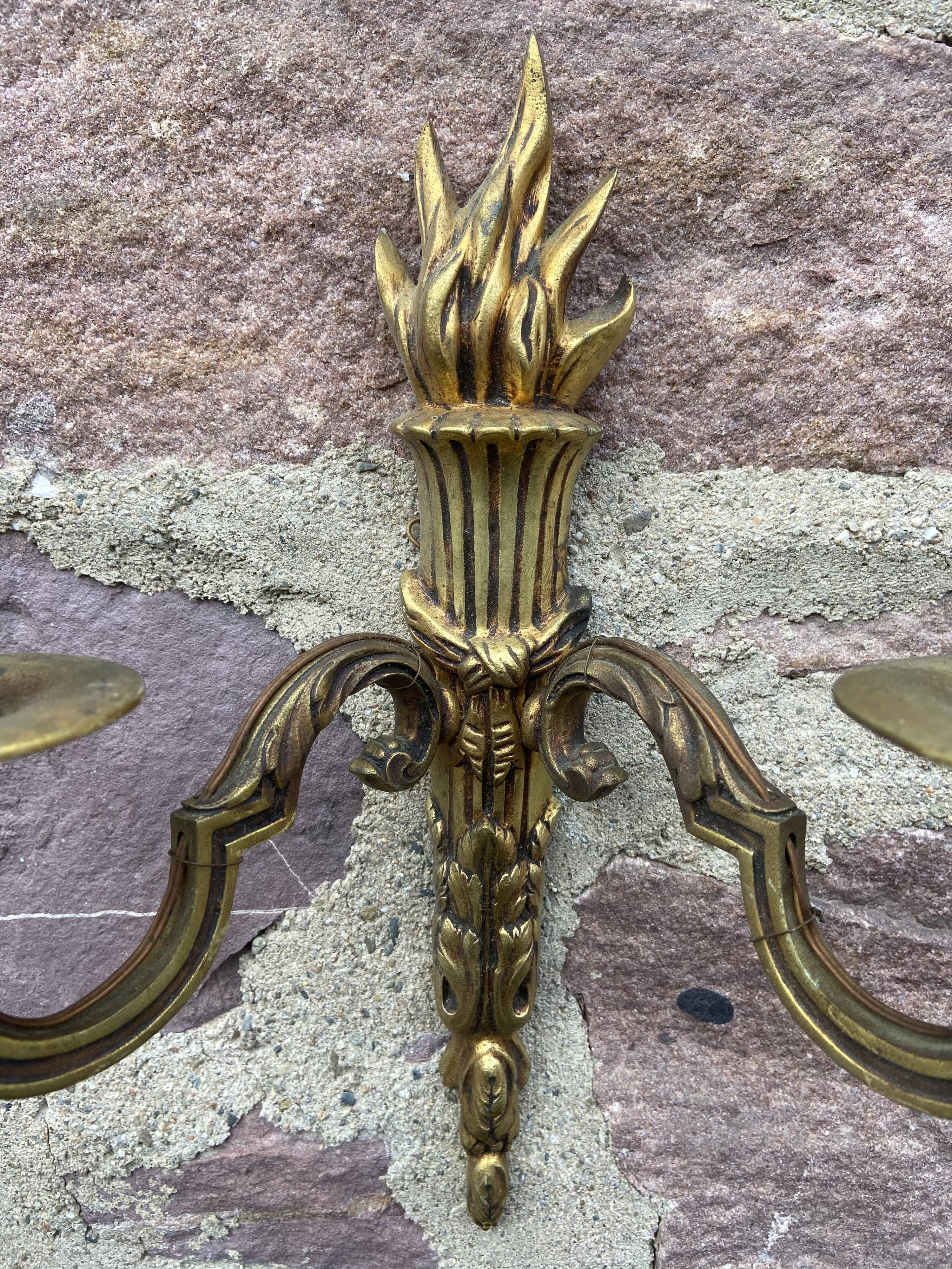 Paire d’appliques flambeau en bronze style empire