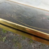 Vintage coffee table floral pattern
