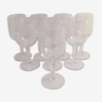 Set de 8 ancien verres à vin en cristal de Baccarat modèle Pompadour