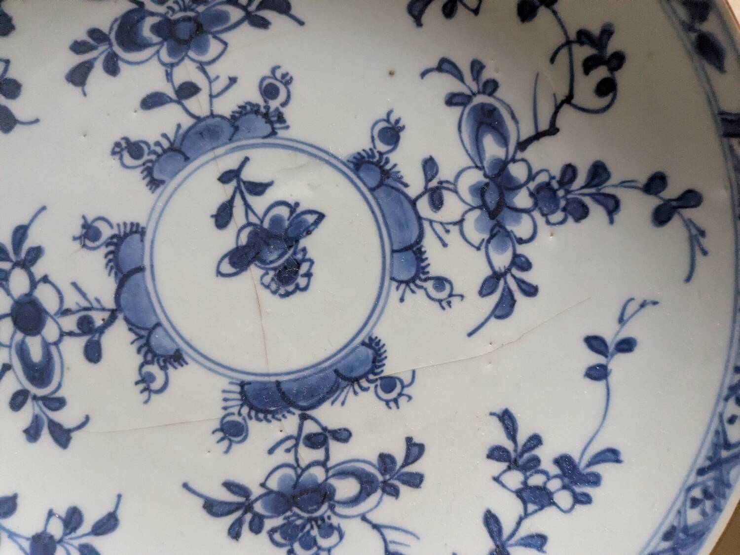 Two Chinese soup plates