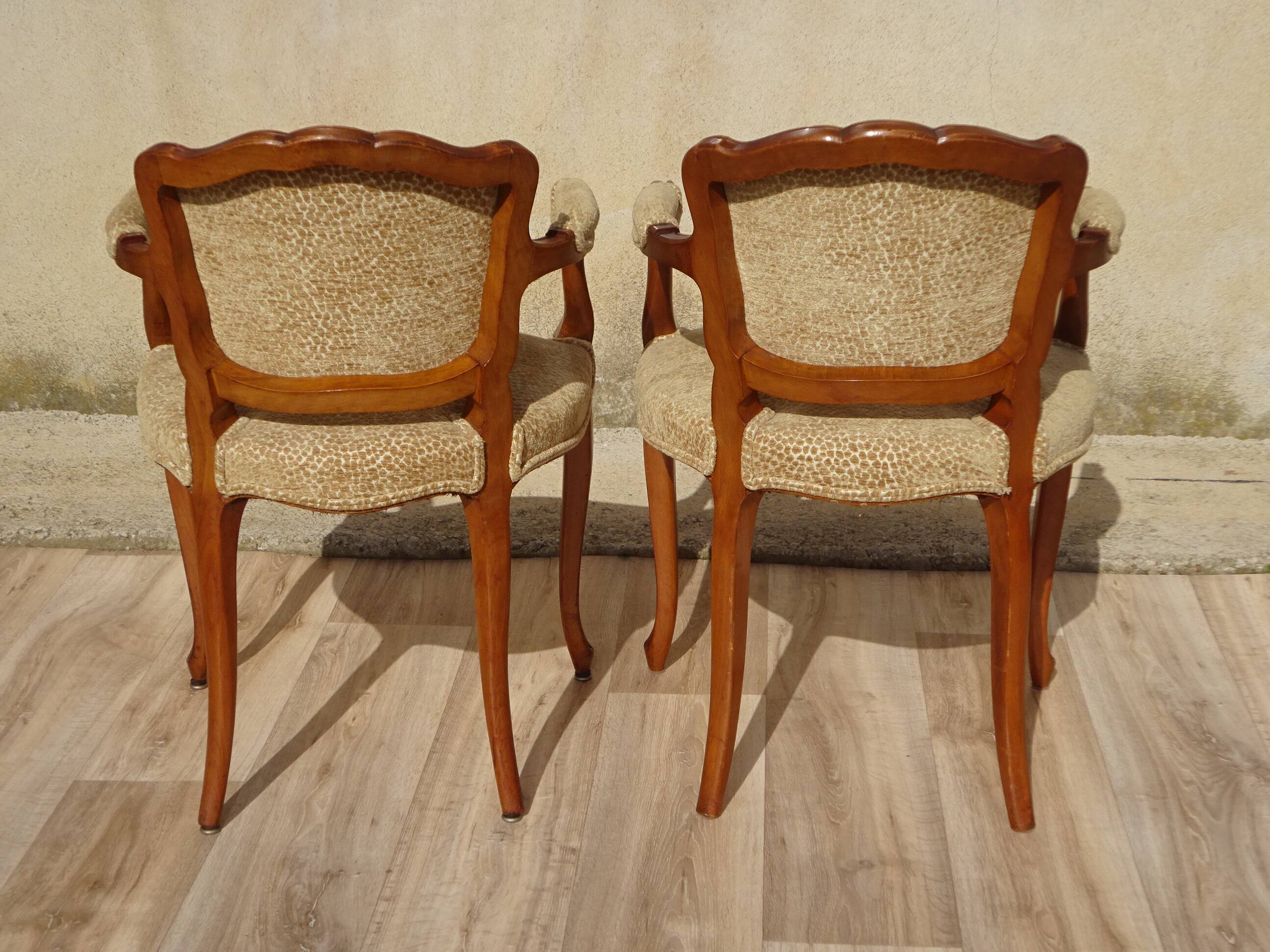 Pair of Louis XVI armchairs, upholstered in giraffe-pattern velvet