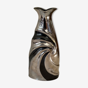 Vase vintage en faïence laquée argenté et noir estampillé