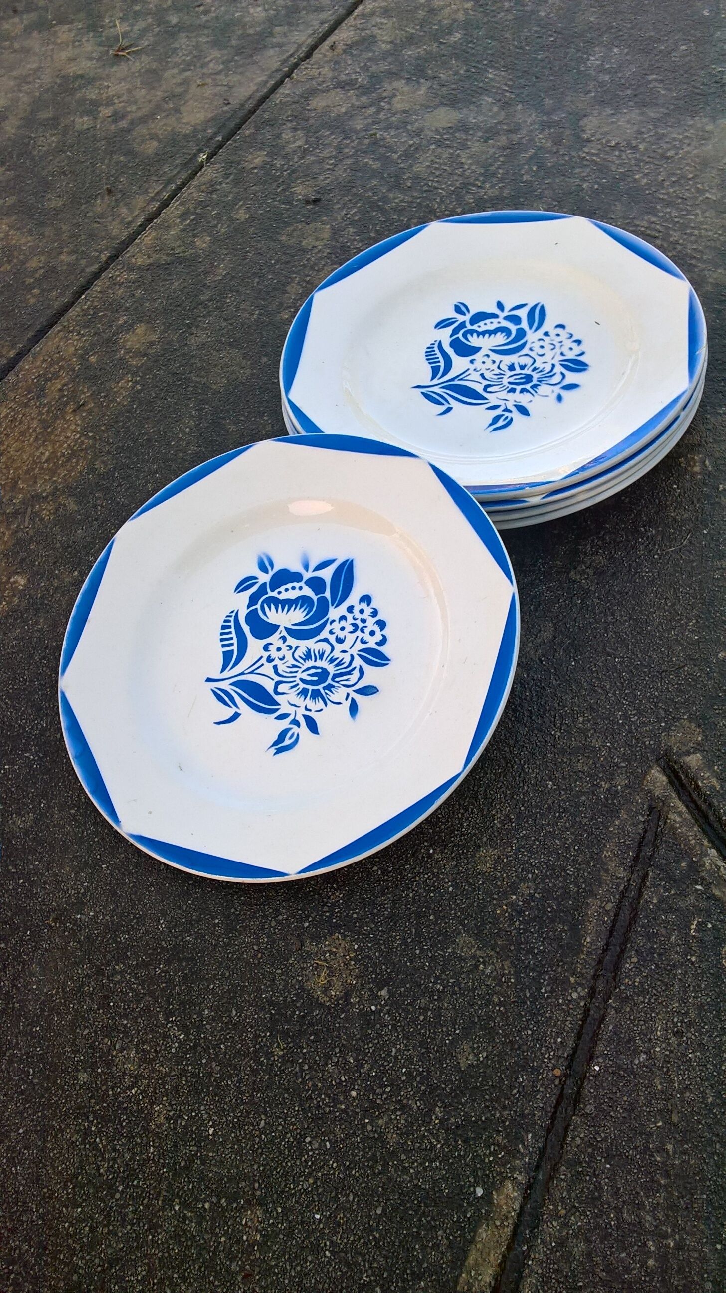Lot of 4 plates in faience Digoin Sarreguemines "Blue Flower"