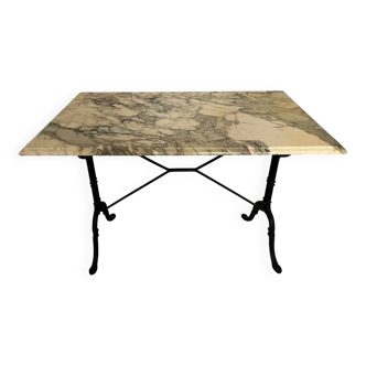 Bistro table