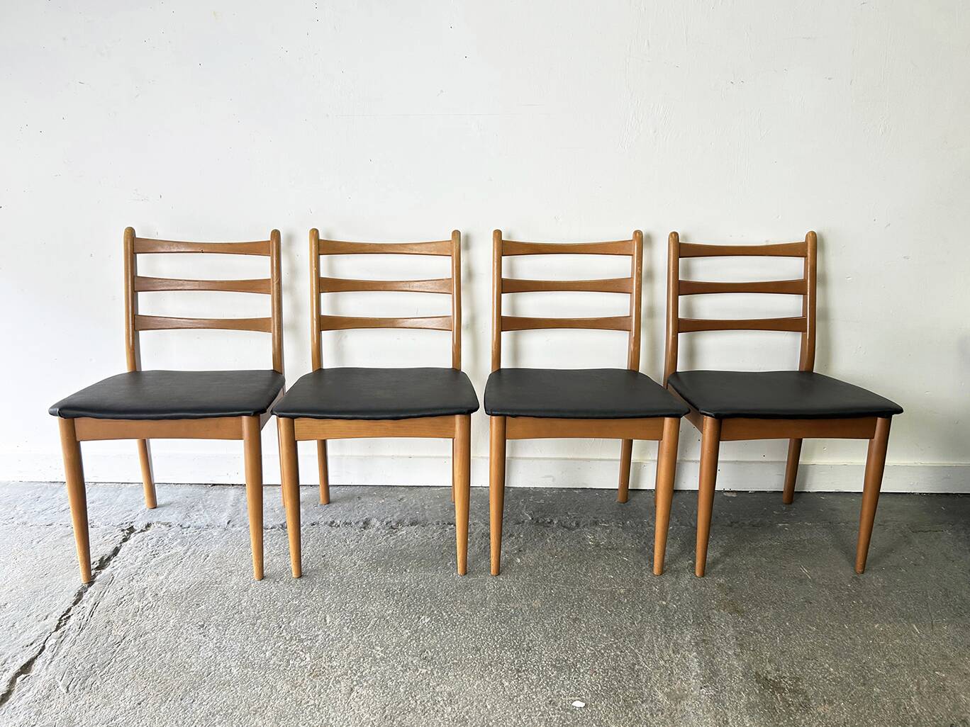 Mid-Century set of 4 dining chairs by Schreiber Furniture
