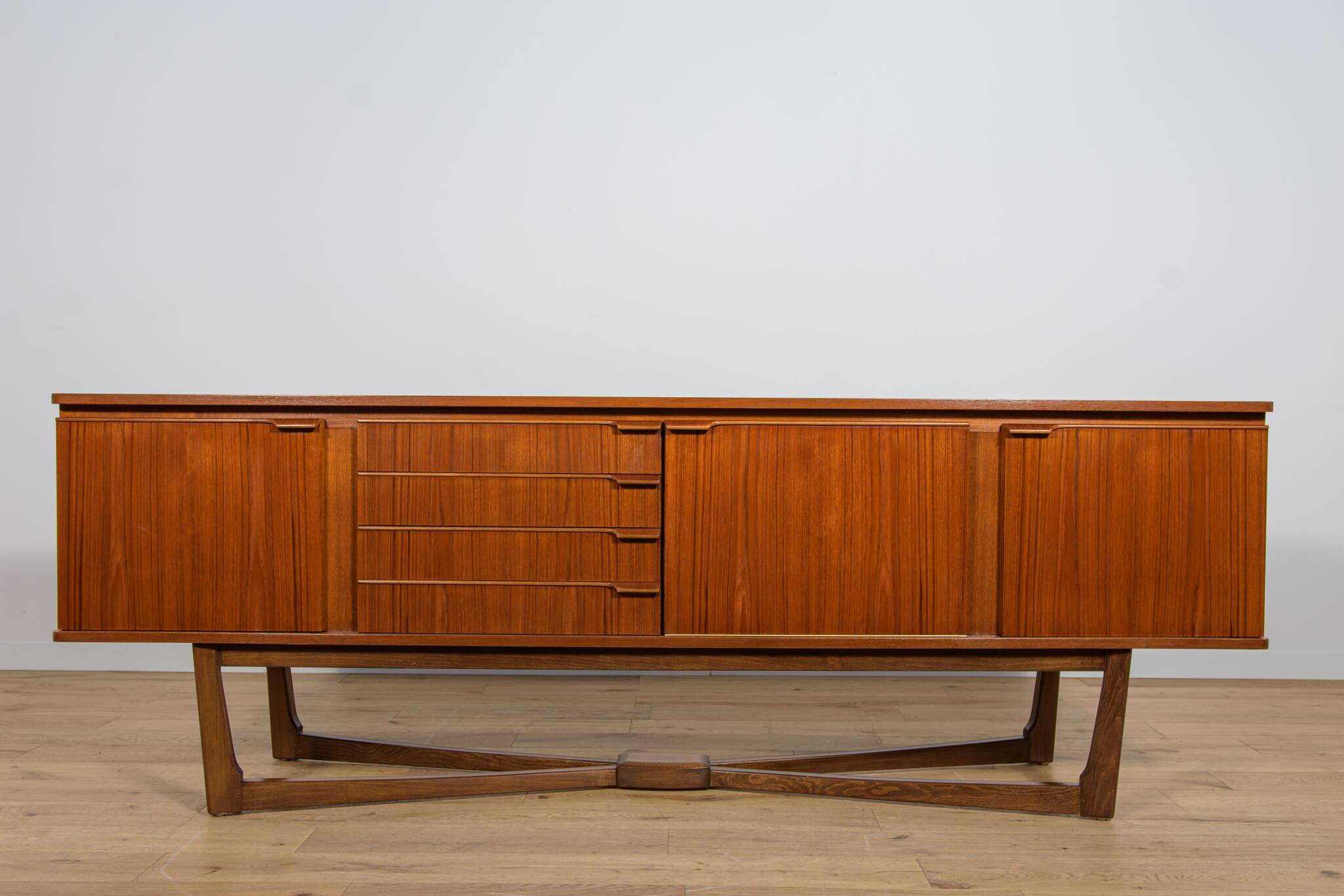 Buffet en teck du milieu du siècle de Stonehill, Royaume-Uni, années 1960