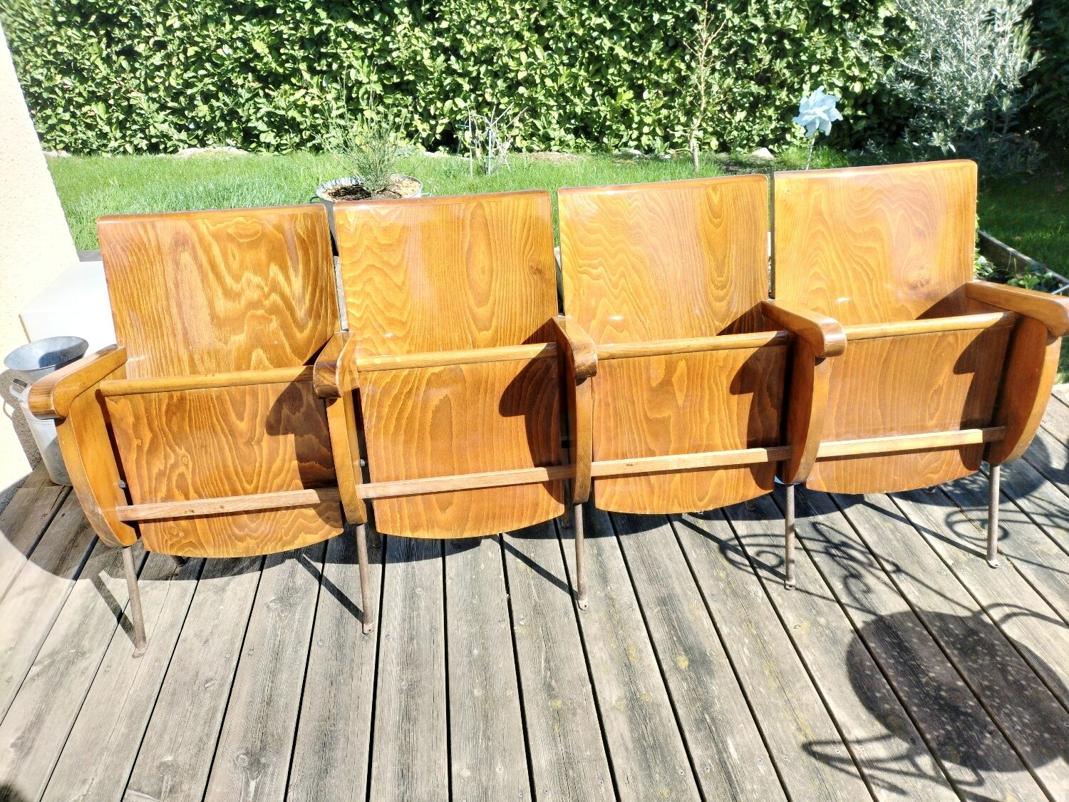 Parretti cinema chairs