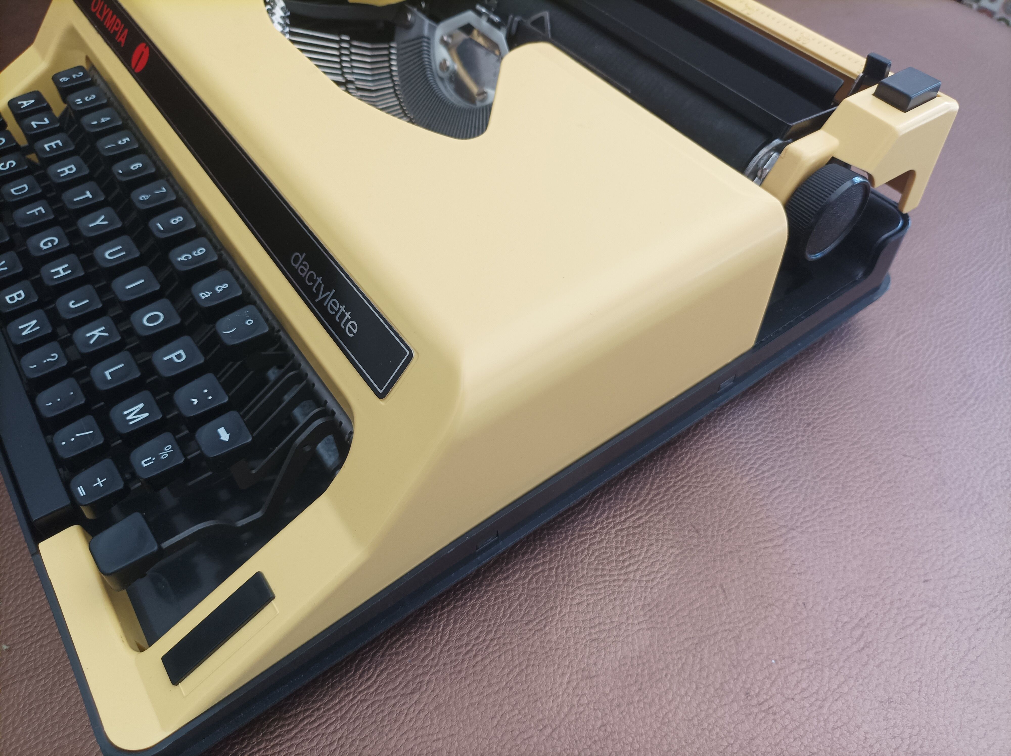 Olympia Straw Yellow Typewriter