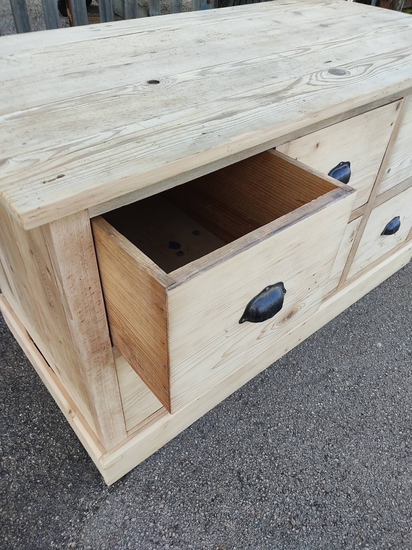 Workshop furniture