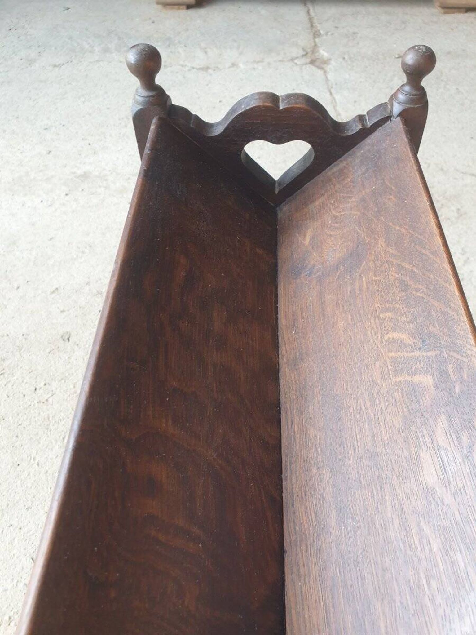 Magazine/book rack in oak with a caned top - early 20th century