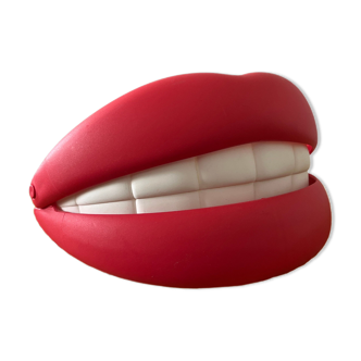Flabb mouth lamp