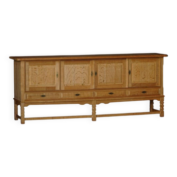 Buffet danois du milieu du siècle, brutaliste, en Oak, Henning Kjærnulf, 1960