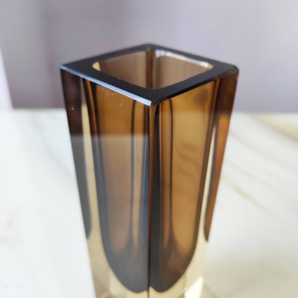 Vase soliflore ambré en verre de Murano Sommerso 1970