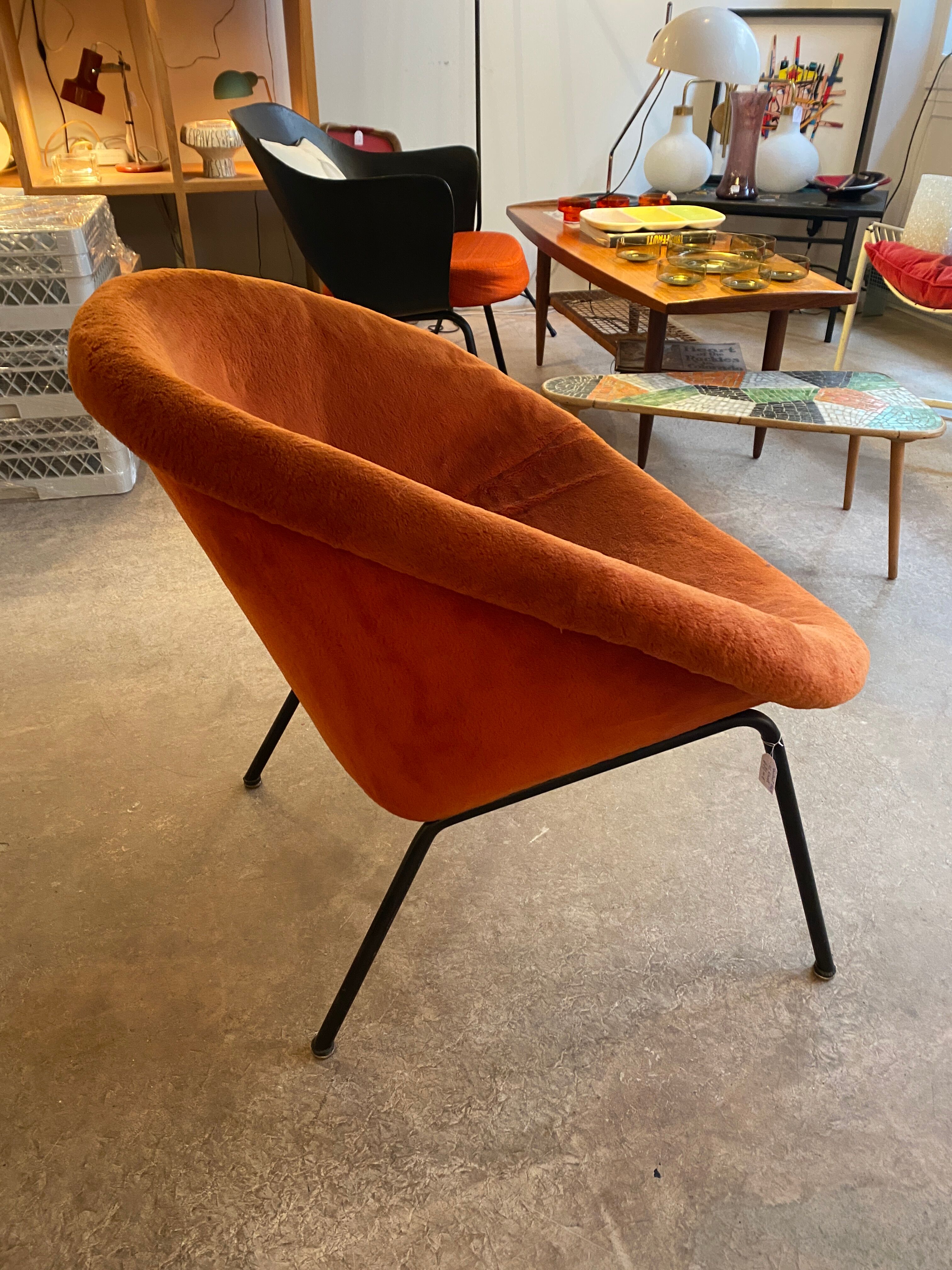 Knoll 369 armchair