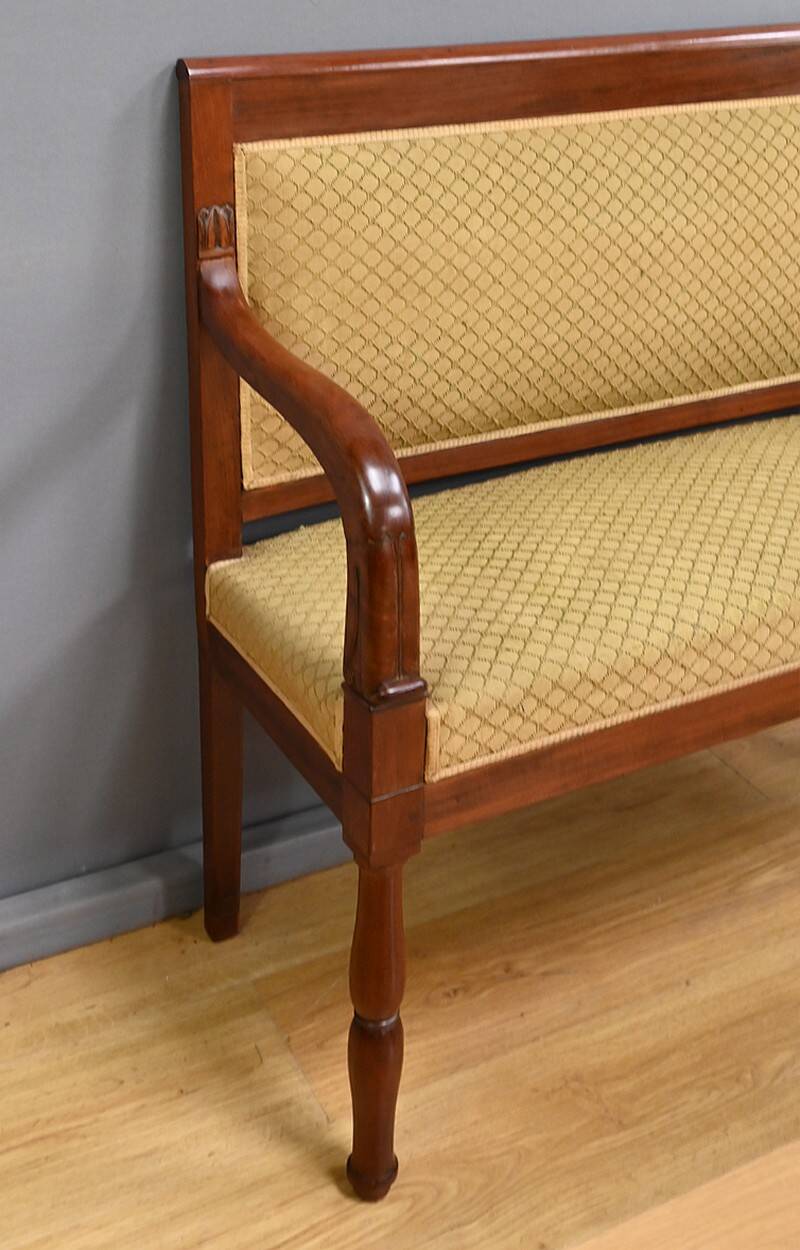 Mahogany landing sofa, Restoration period – Part 1, 19th century