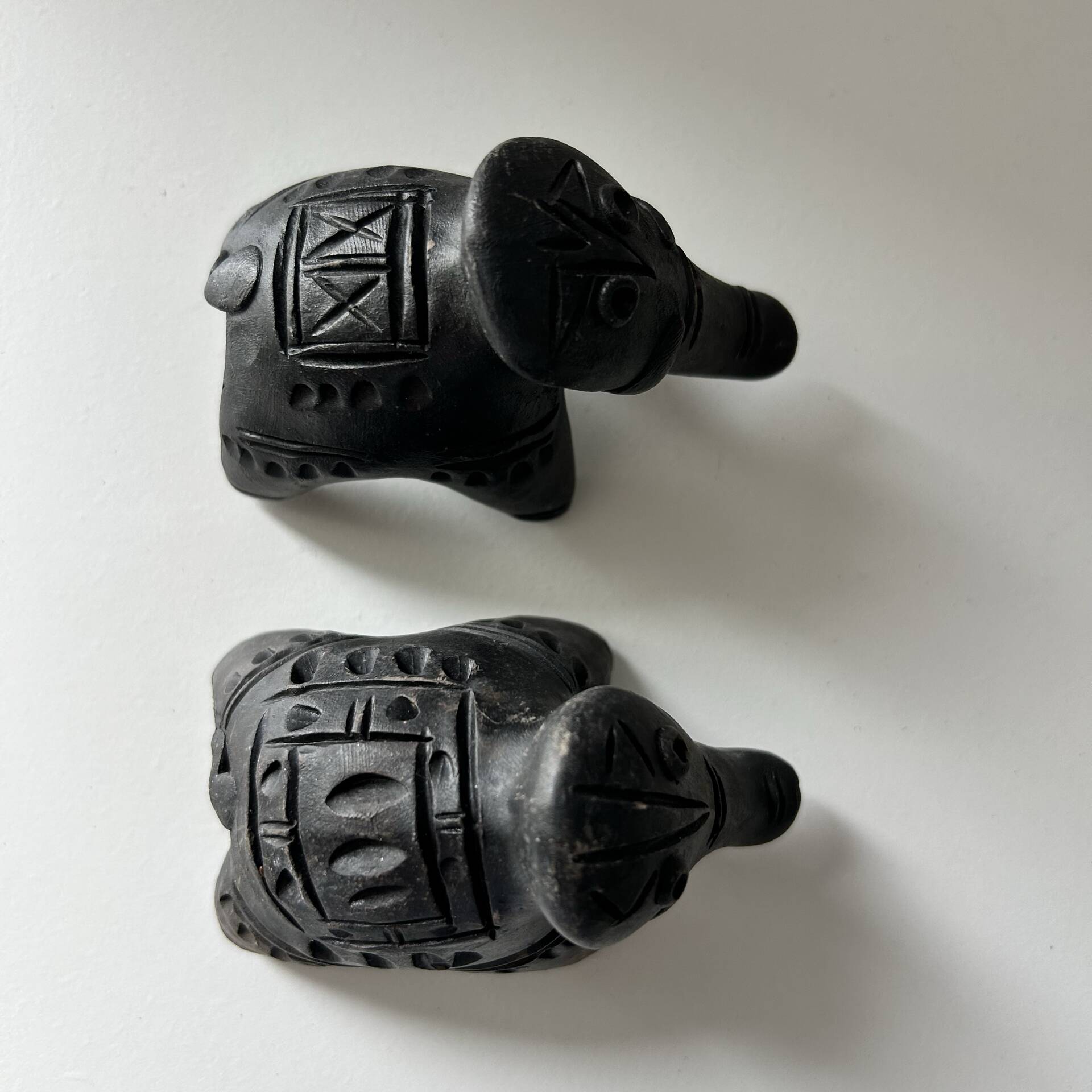 2 ethnic elephants