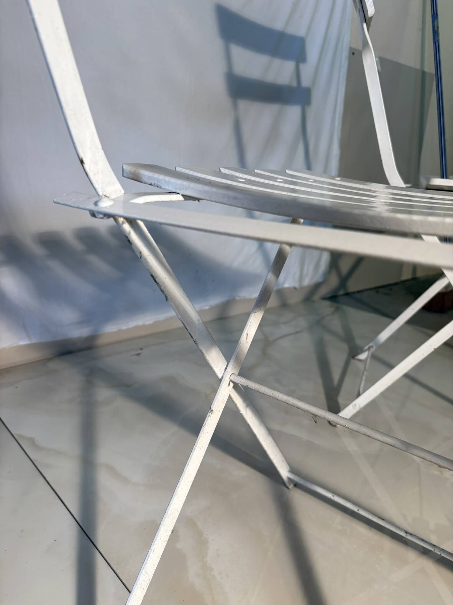 Bistro-style folding garden furniture set – table and 3 chairs