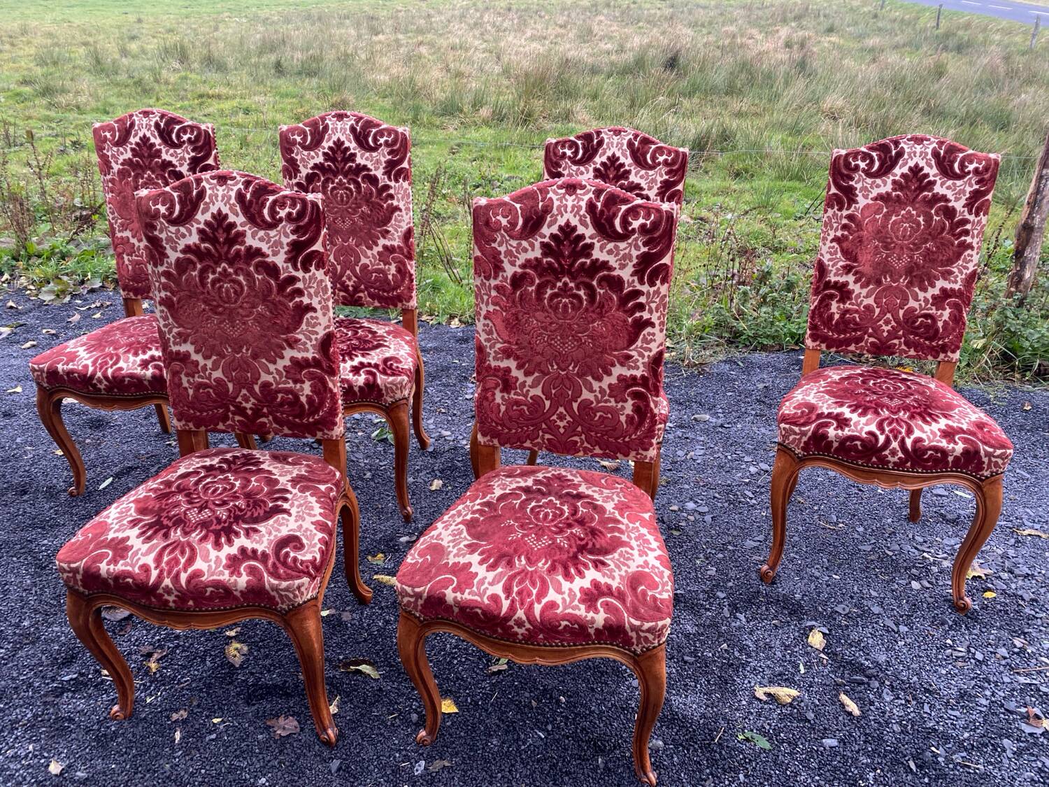 6 chaises de style Louis XV