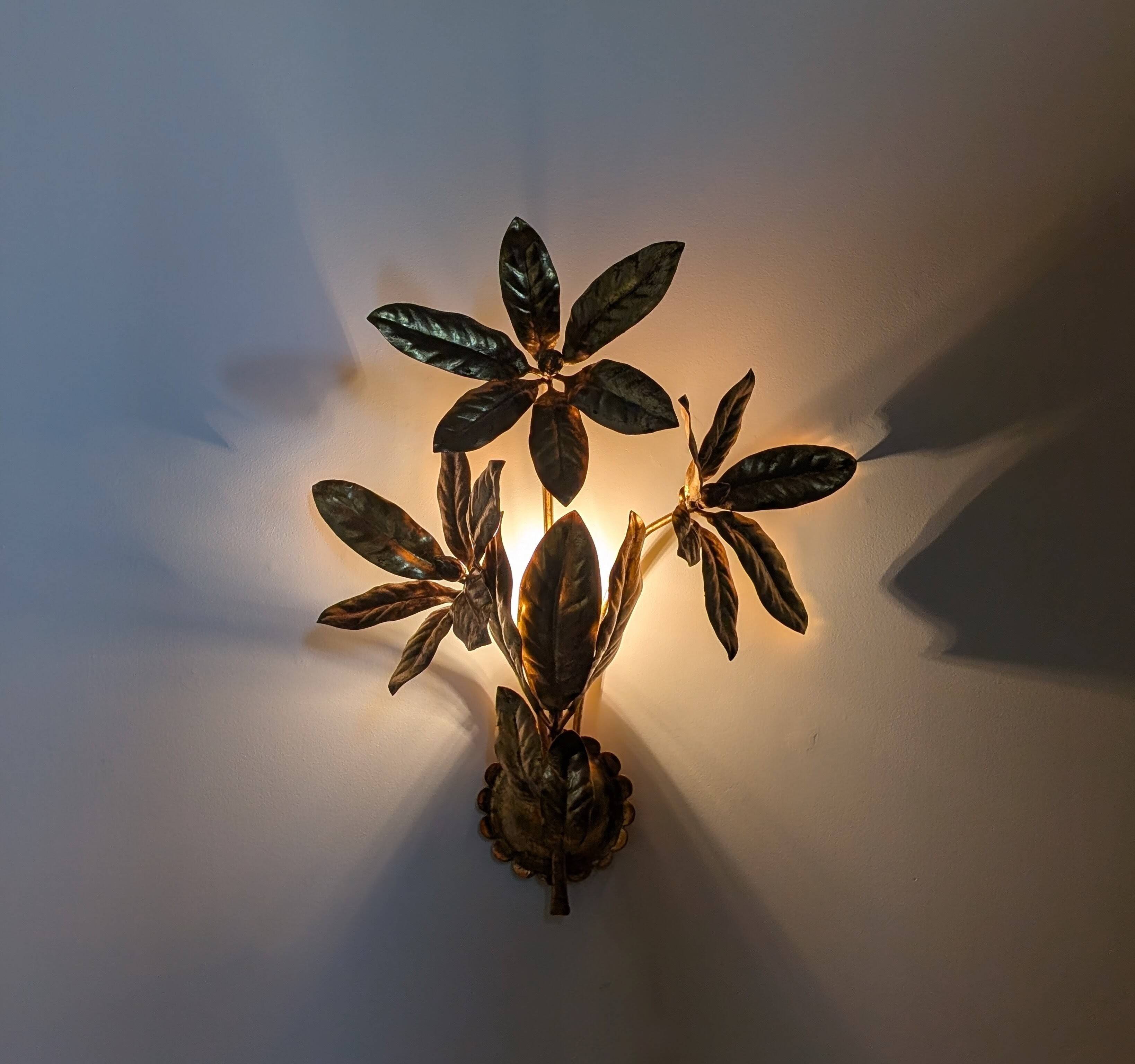 Golden leaf applique Hans Kögl
