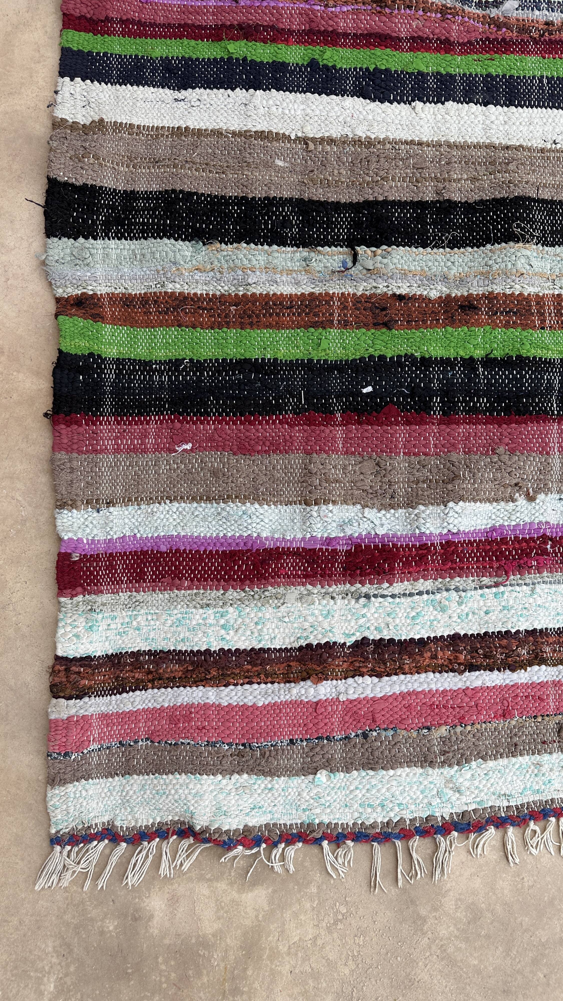 Moroccan carpet 155x254cm