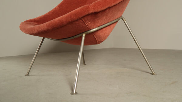 Pierre Paulin pour Artifort — Fauteuil lounge F156 « Little Oyster », années 1959-1960