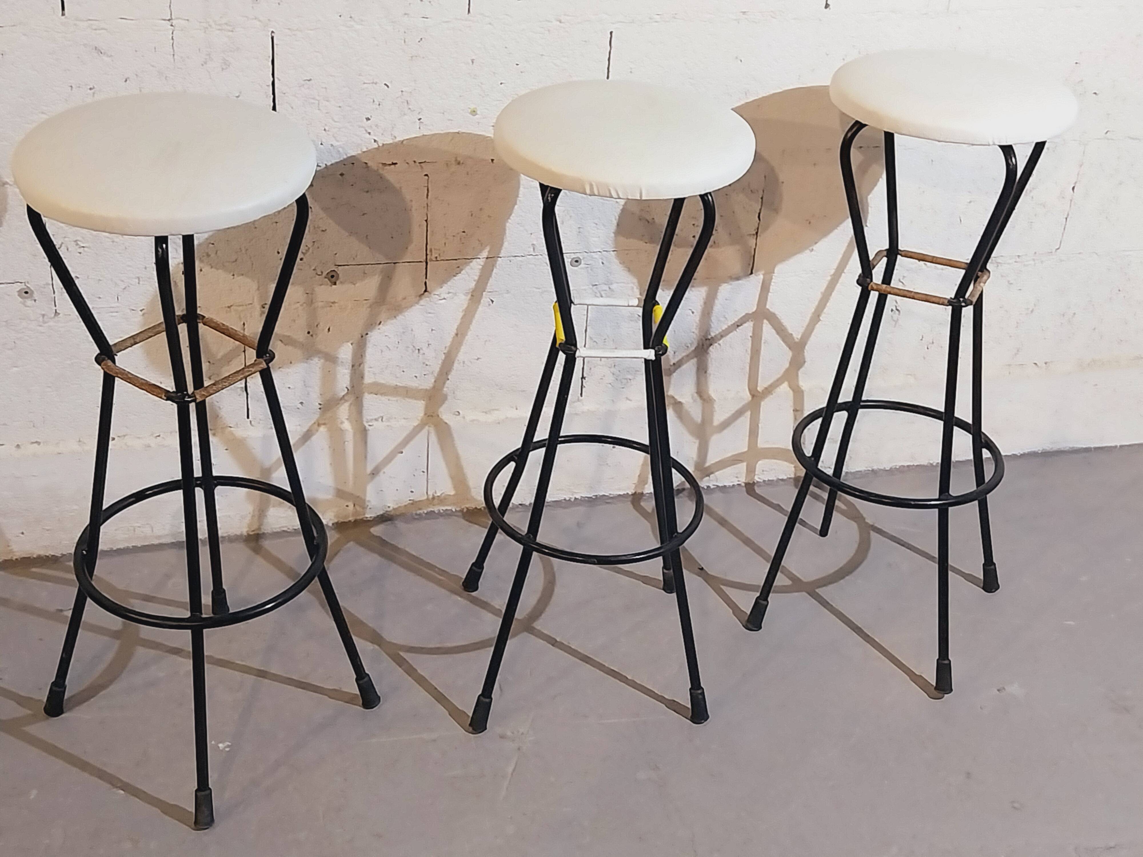 3 tabourets hauts, 1950