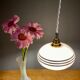 Suspension abat-jour vintage en opaline rose pâle et liserés argentés
