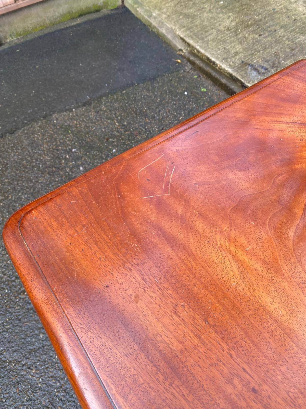 Victorian English commode in solid wood