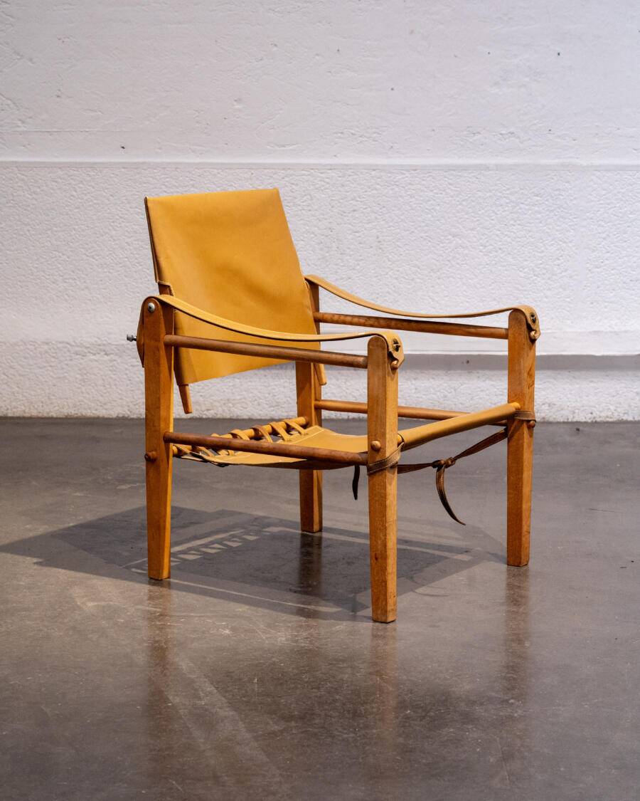 Leather safari chair