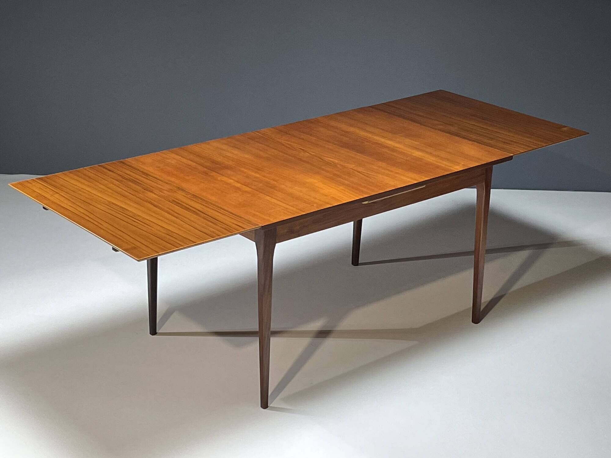 Table à l’italienne Bulke des années 1960