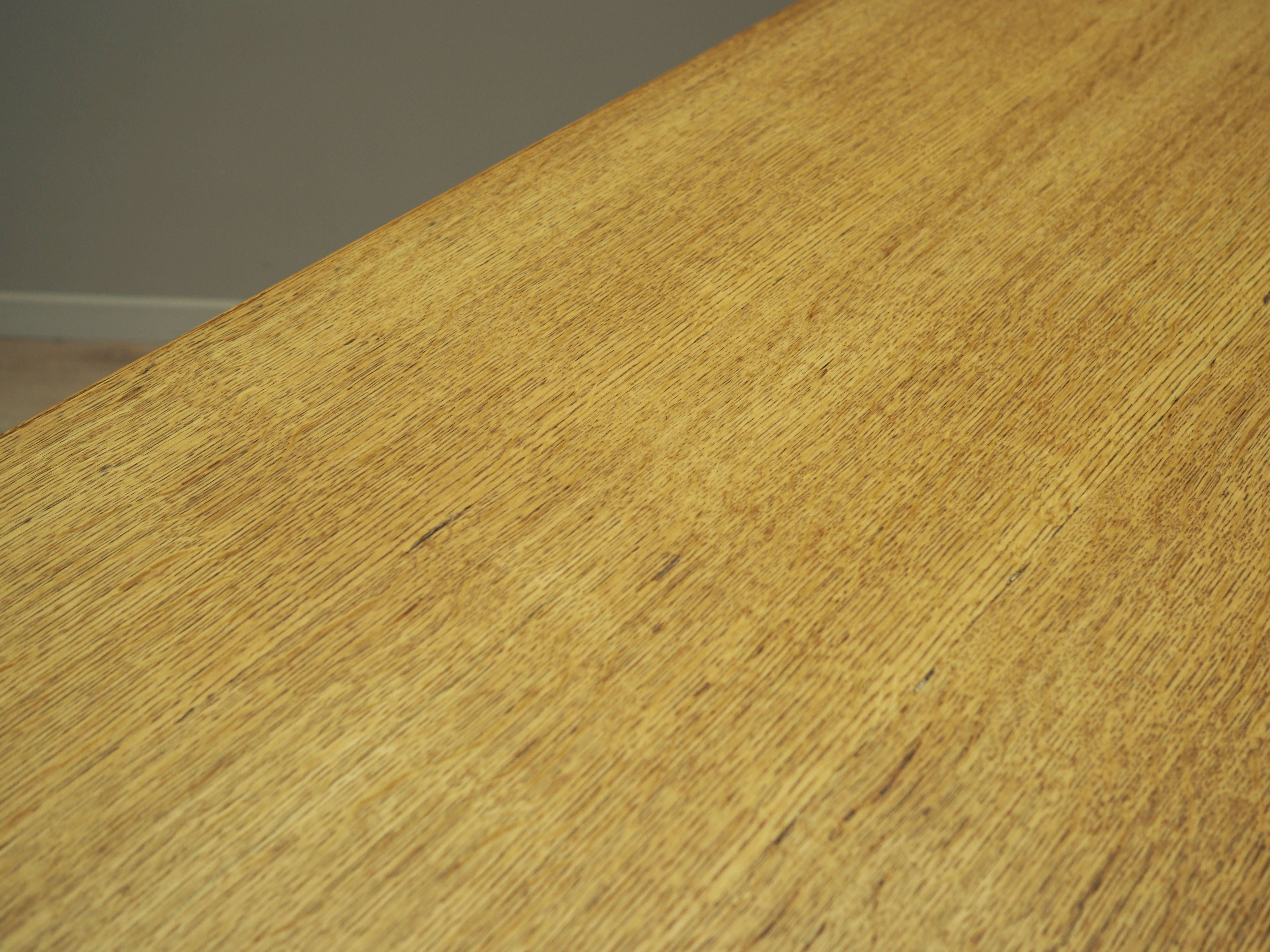 Oak desk, Danish design, 1960s, designer: Henning Kjaernulf