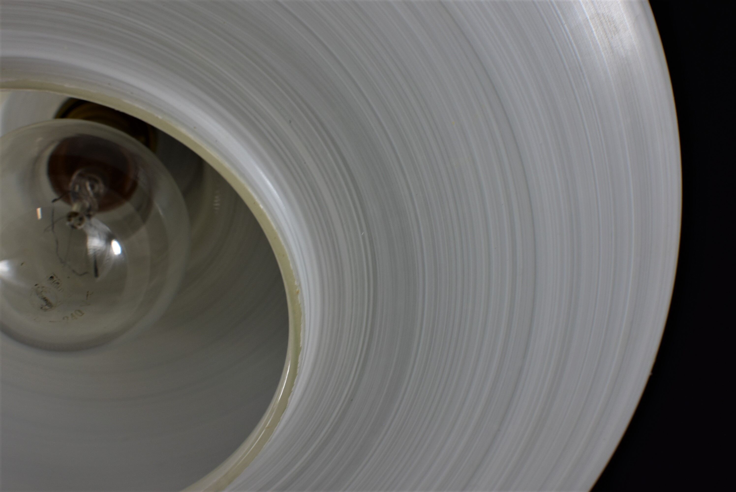 Ridged glass ceiling lamp