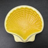 Cup, Verceram pocket tray in shell shape
