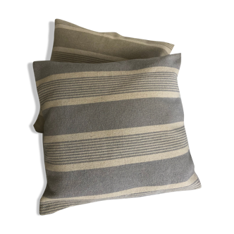 Pair of cushions, thick canvas