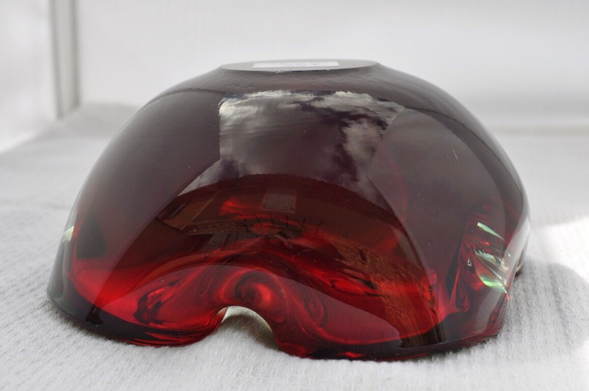 Green and red glass ashtray 70