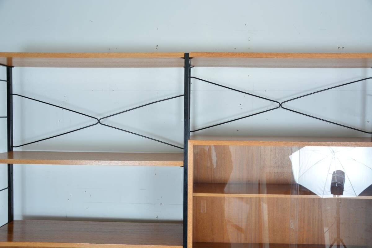 Modular shelf dating from the 60