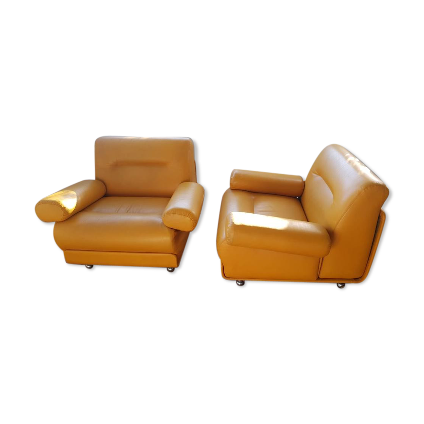 Pair of vintage leather armchairs 1970