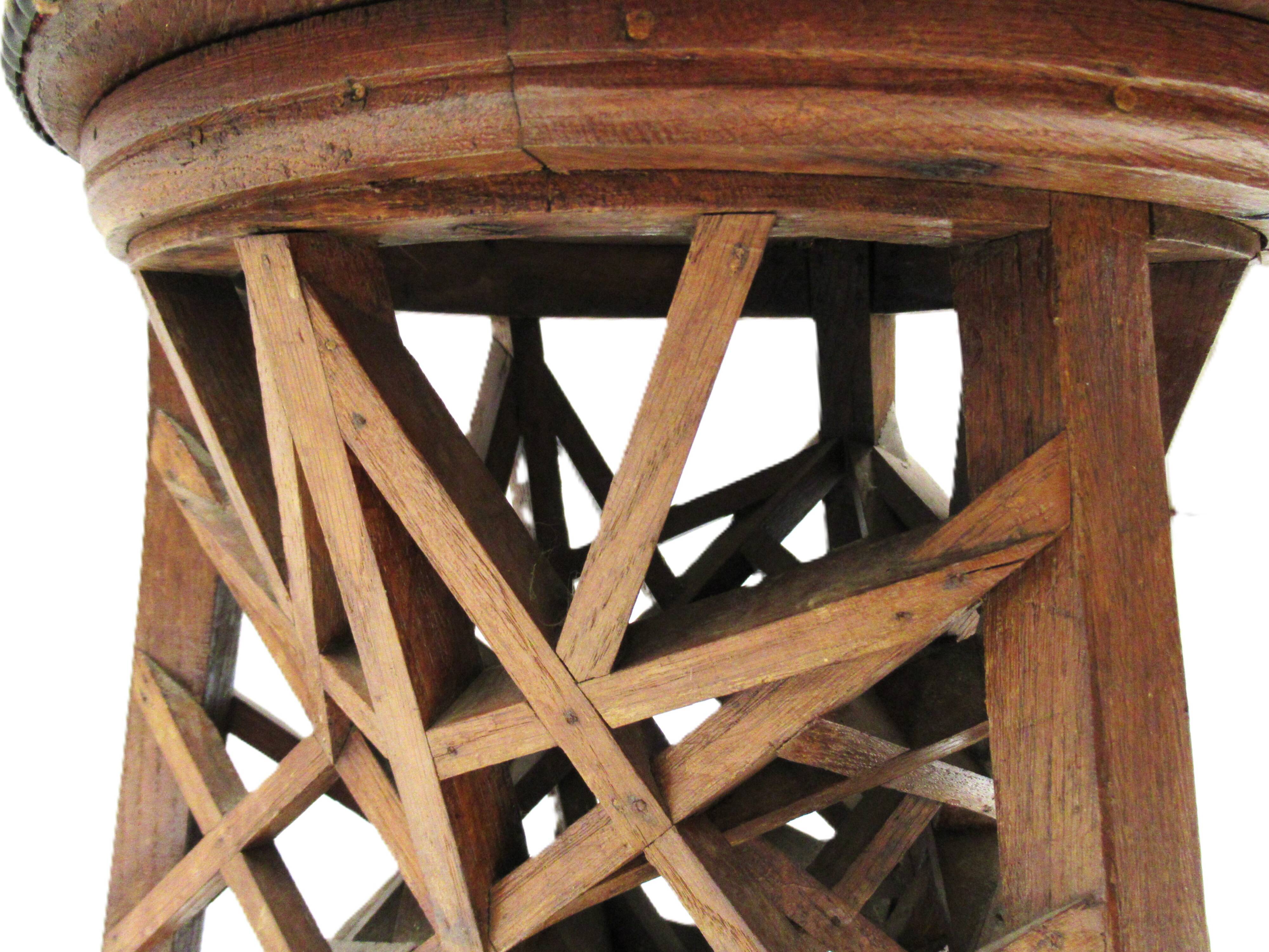Chaise, chef-d’œuvre de maîtrise d’un compagnon charpentier, fin du XIX