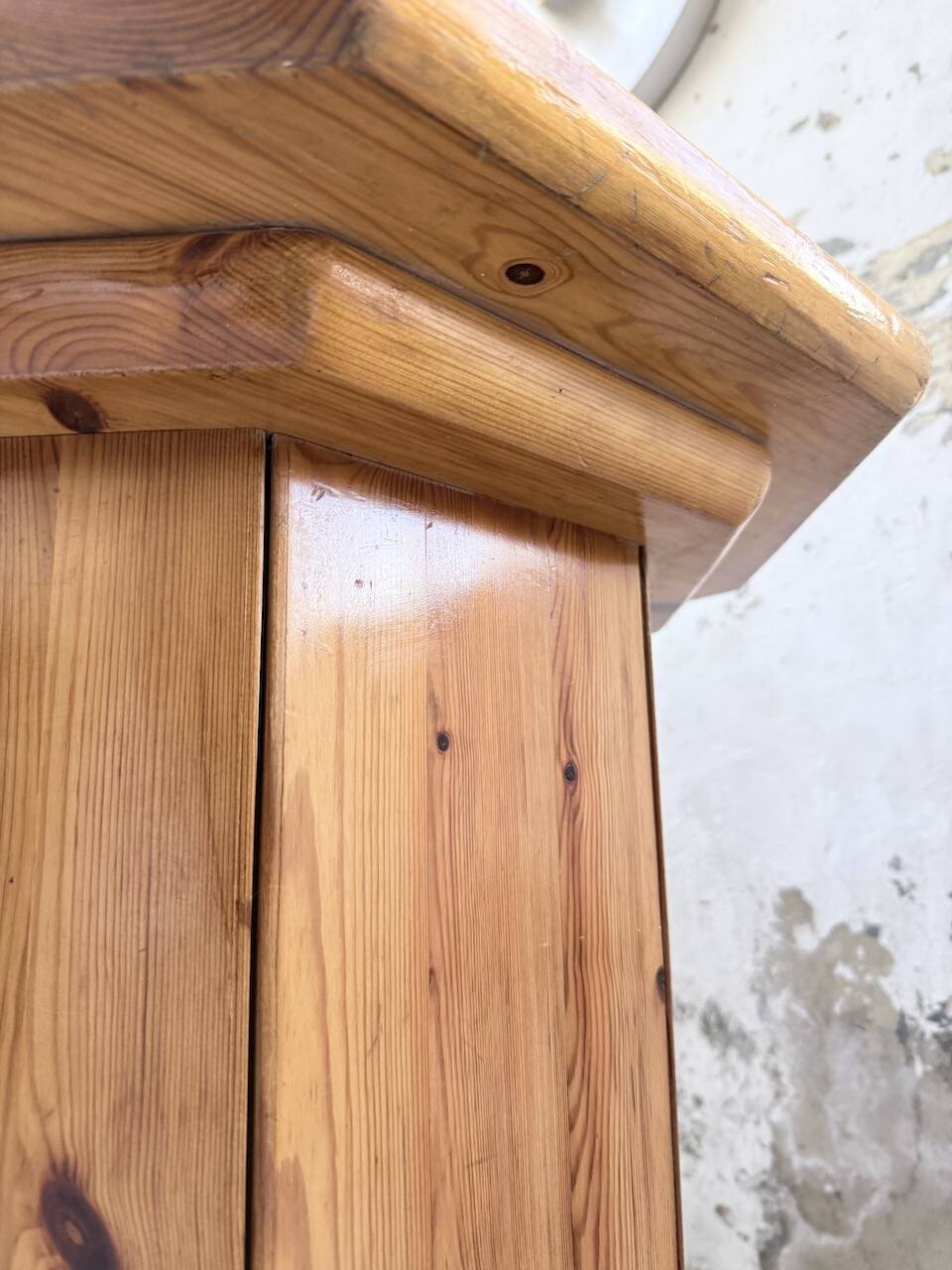 Hexagonal console table guéridon Regain pine 1970