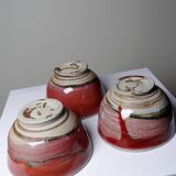 4 Japanese bowls in red glazed mixed stoneware