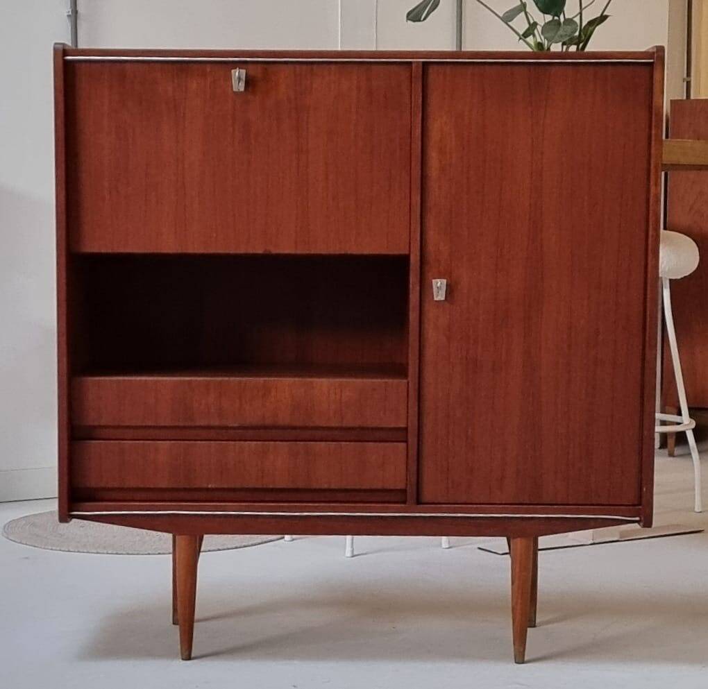 Armoire du milieu du siècle