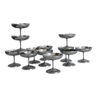 12 coupelles sur pied en inox