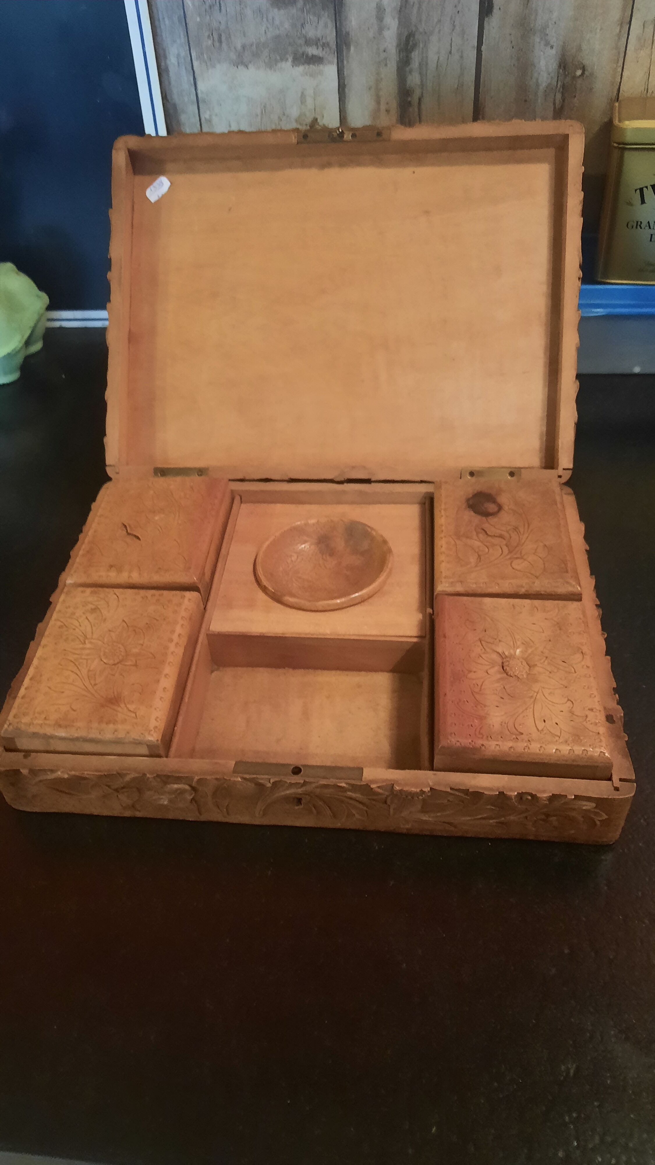 Tobacco box