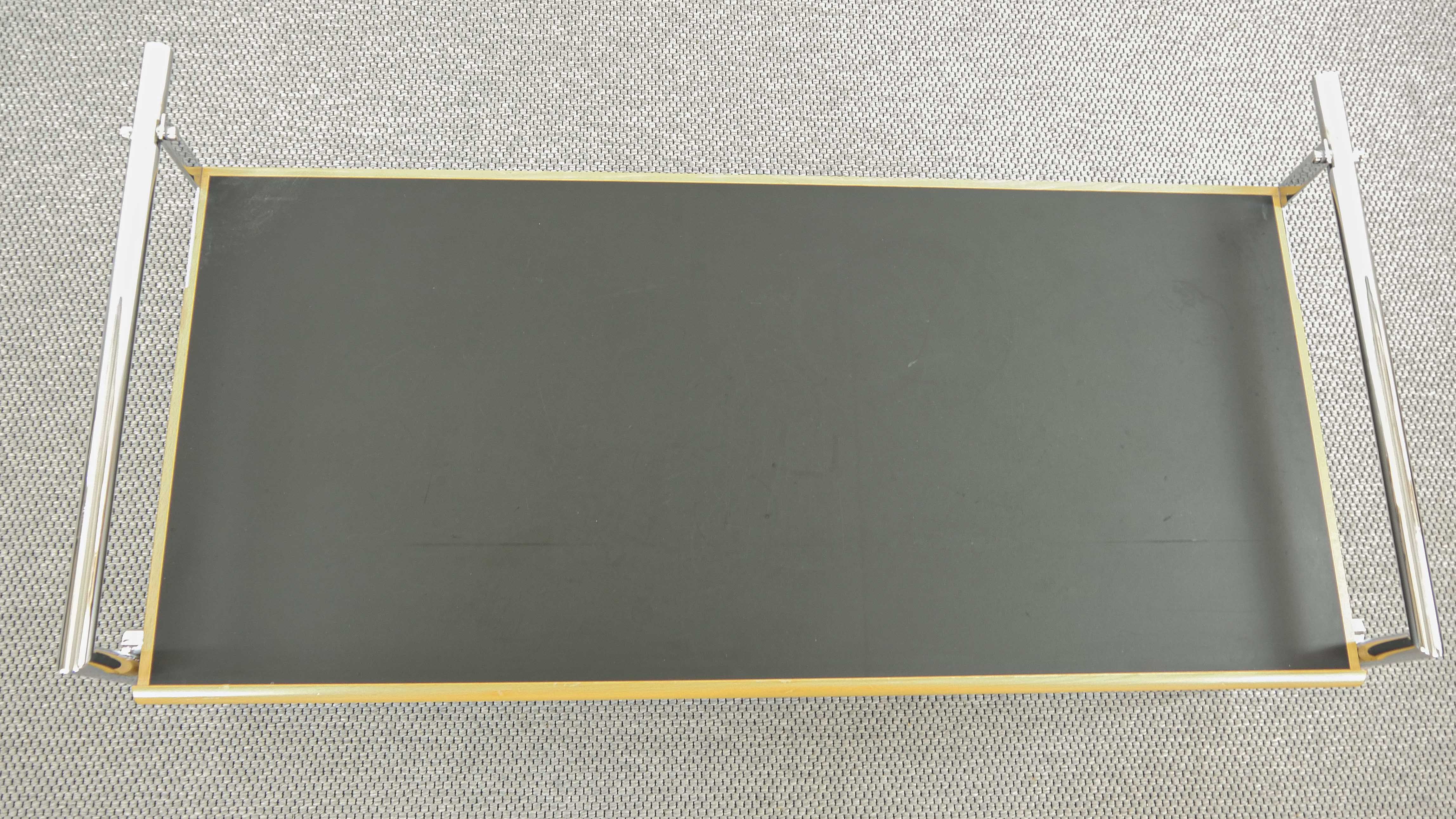 Menton Table by Eileen Gray fort ClassiCon