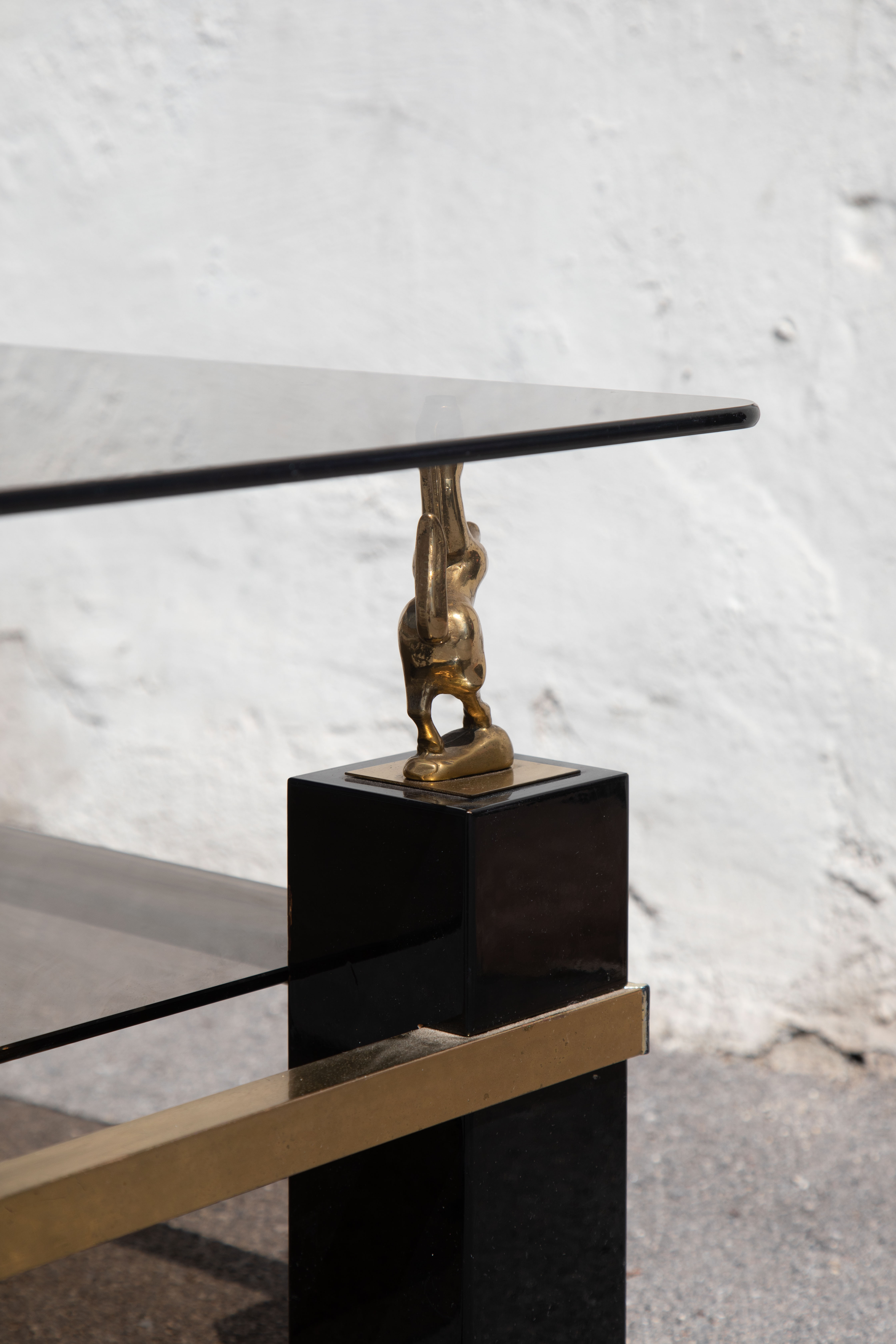 Horse coffee table 70