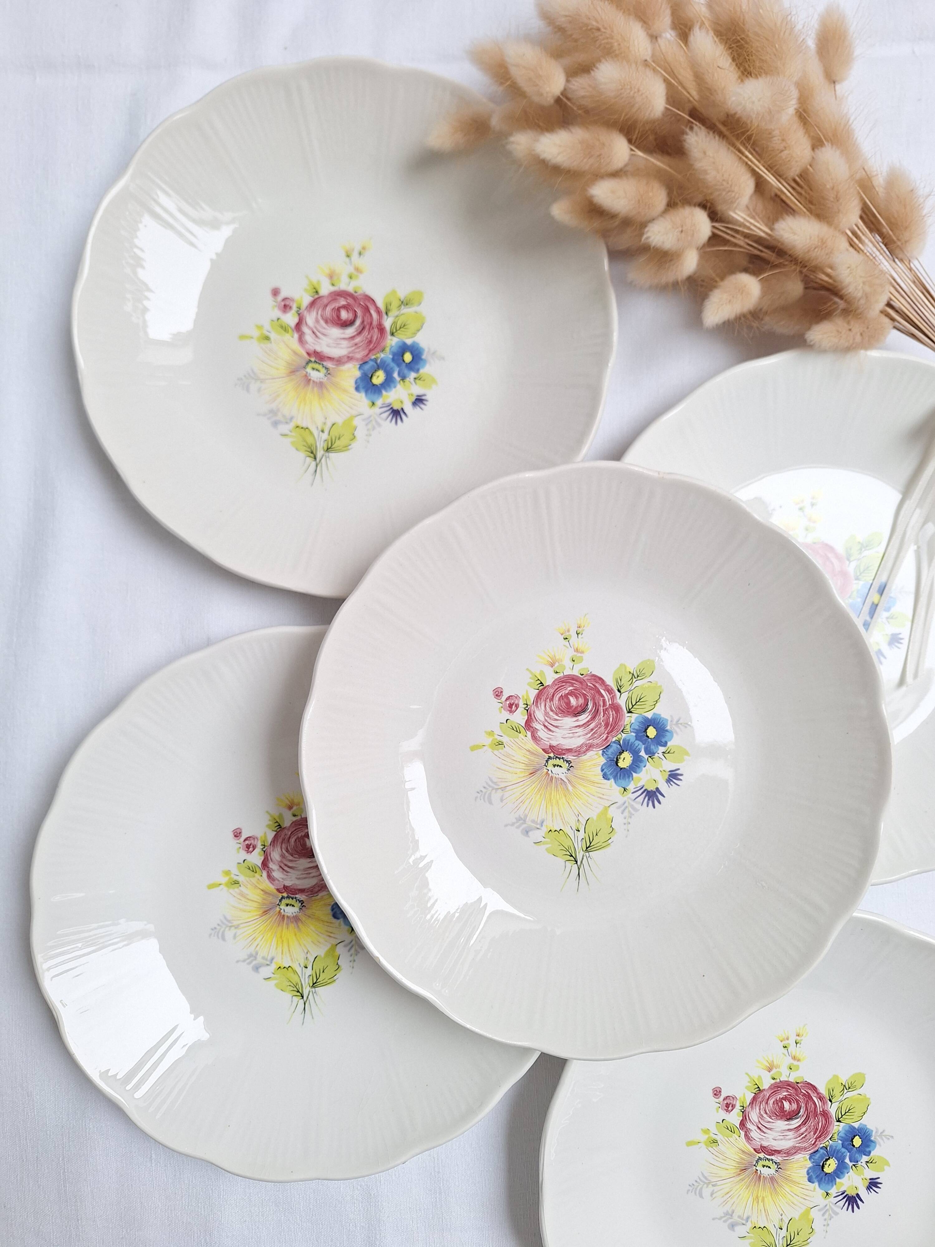 Vintage floral soup plates