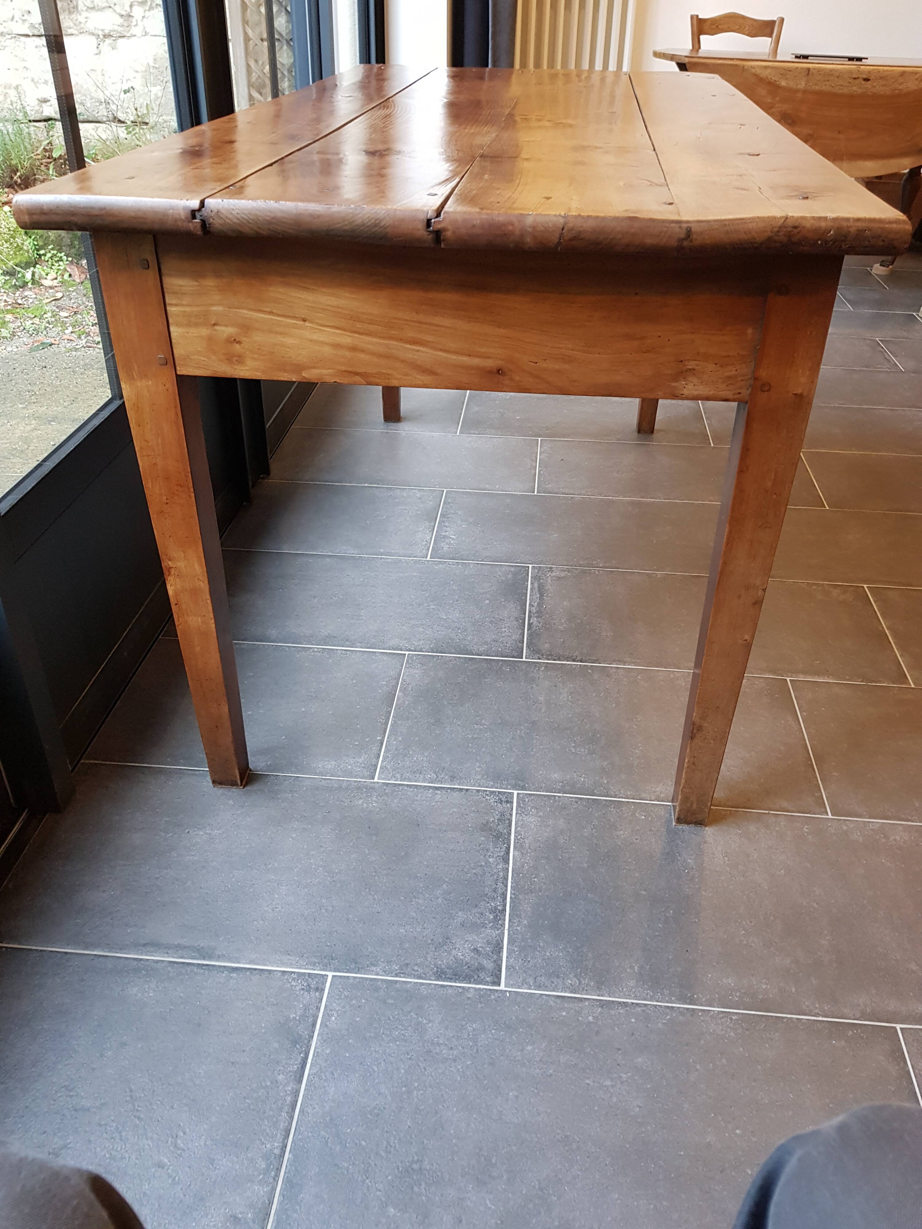 Farm table in cherry 1890