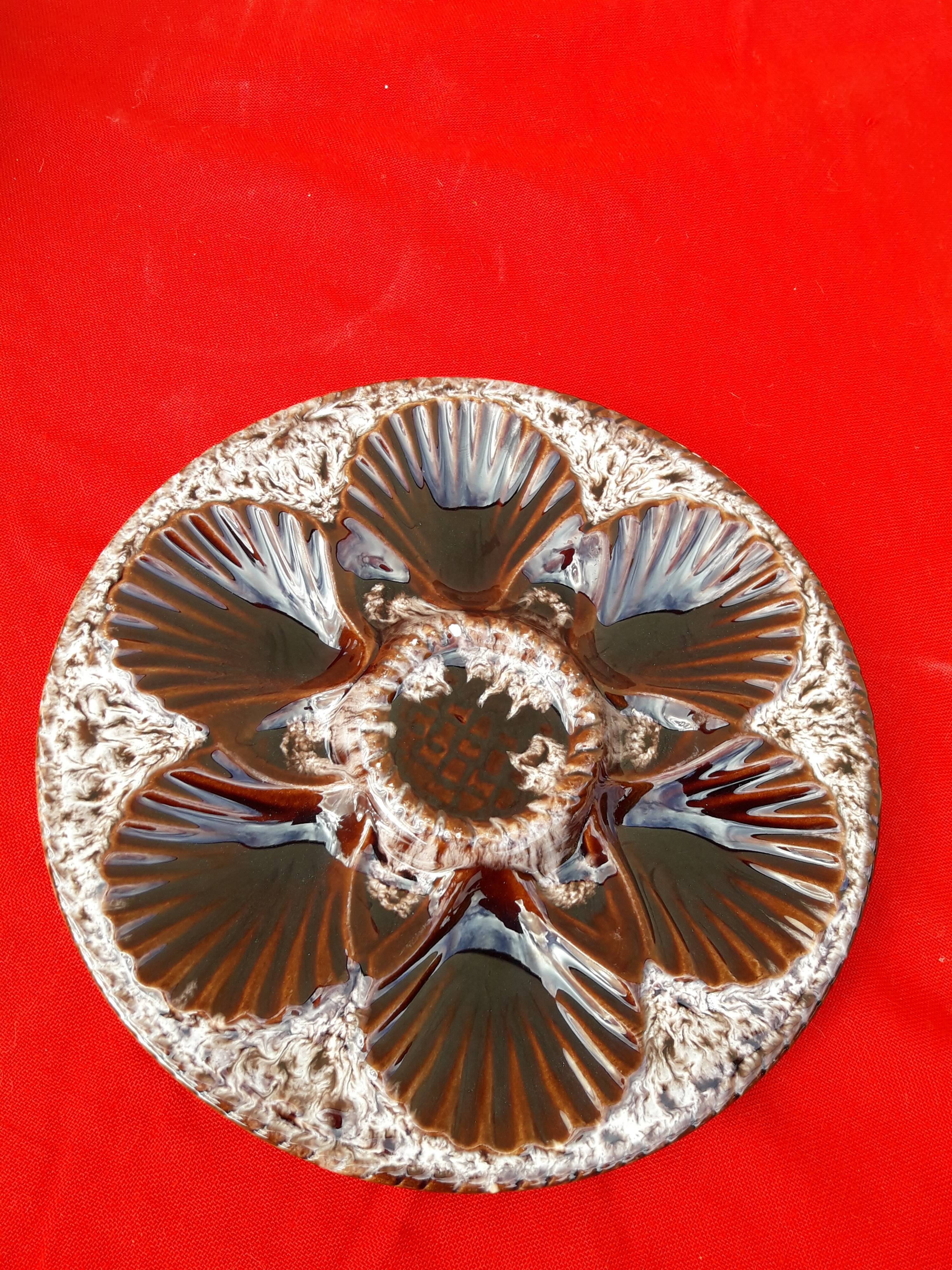 5 plates stamped Marius Giuge potter artist Vallauris diam 23.5 cm