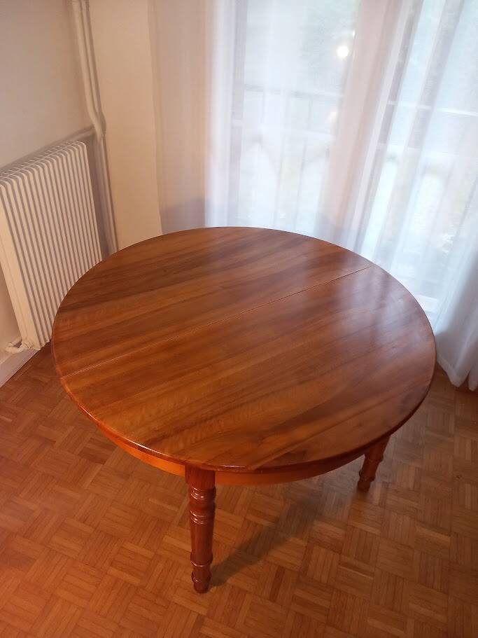 Louis Philippe table
